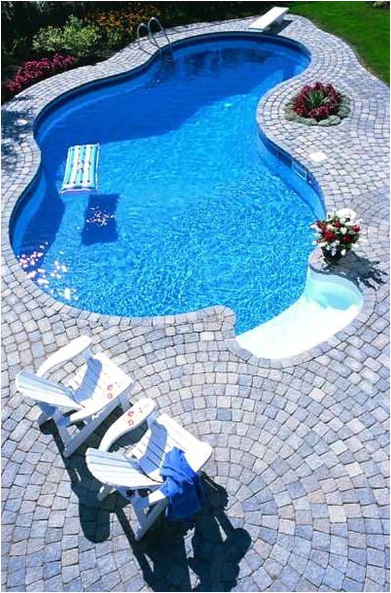 Desain Kolam Renang Mewah