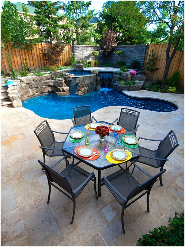 Desain Kolam Renang Unik Terbaru