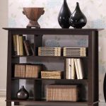 Model Rak Buku Desain Vintage