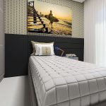 Kamar Tidur Anak Laki Laki Dengan Wallpaper Dinding Yang Unik