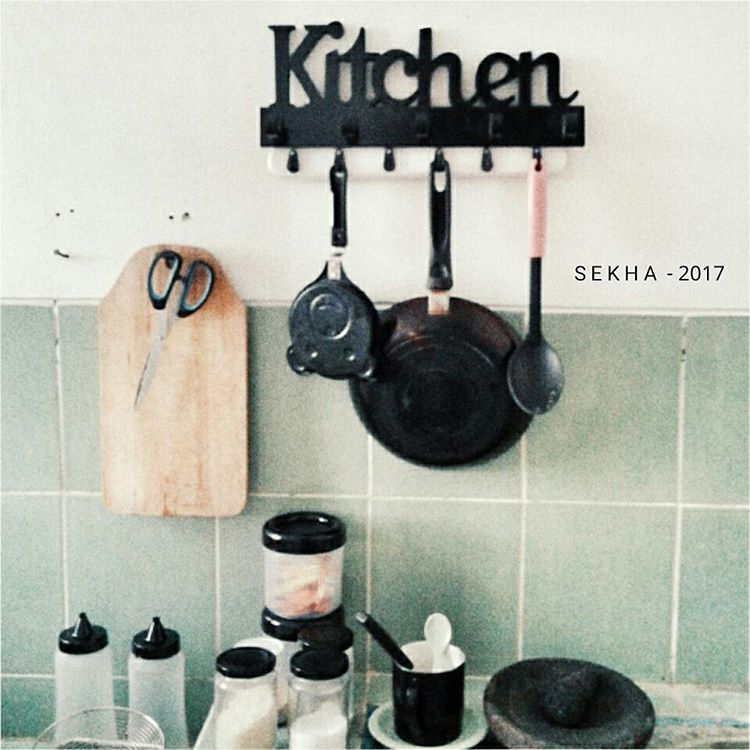 Rak Gantung Minimalis Rak Dapur Minimalis Peralatan Dapur