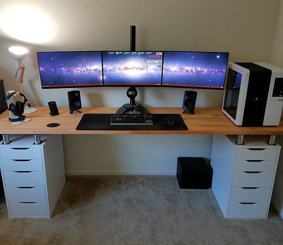 Model Meja Komputer Gaming Terbaru