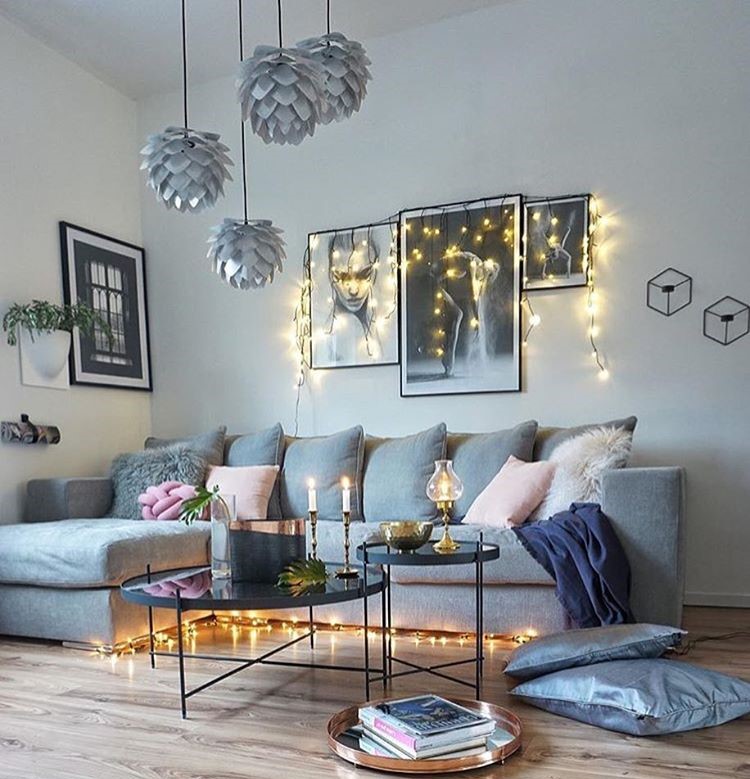 Dekorasi Dinding Ruang Tamu Dengan Lampu Tumbler Terbaru