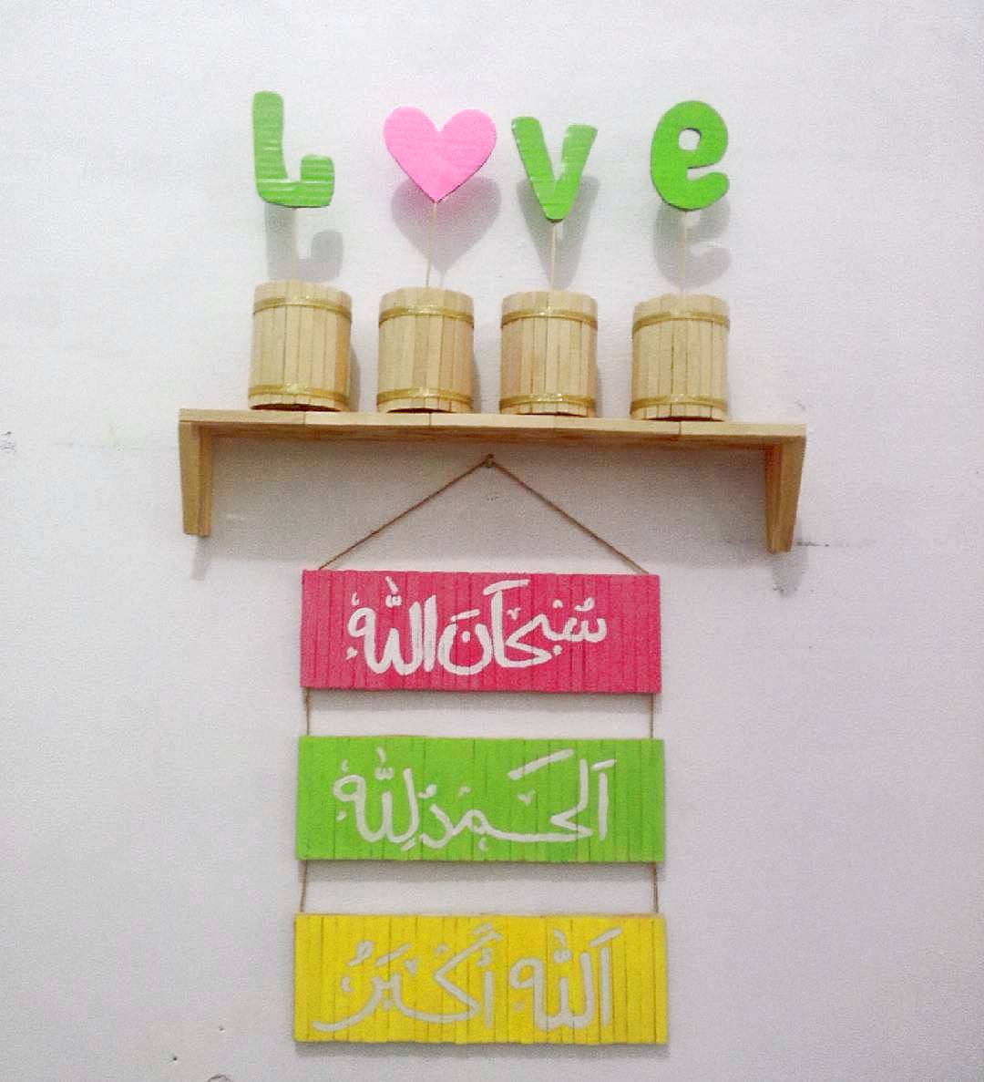 Dekorasi Dinding Ruang Tamu Yang Islami Buatan Sendiri Dari Stik Es Krim Kratif