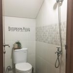 Tulisan Bathroom Rules Yang Lagi Hits