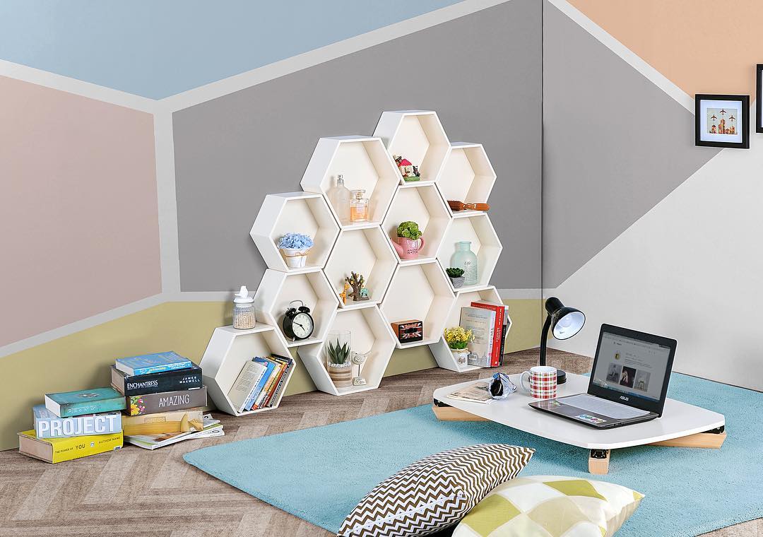 Desain Ruang Keluarga Lesehan Dengan Warna Cat Keluarga Yang Bagus