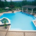 Gambar Kolam Renang Minimalis Belakang Rumah